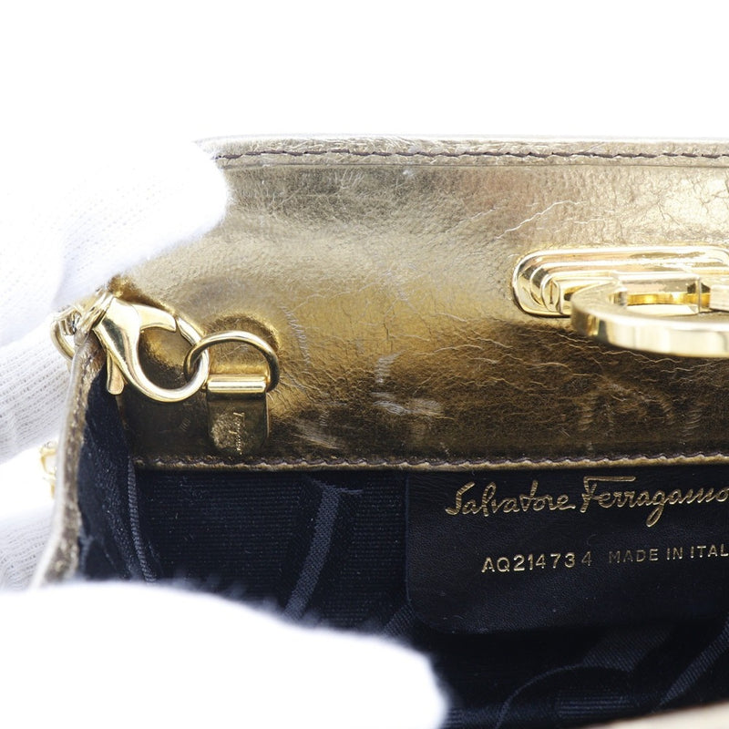 【Salvatore Ferragamo】サルヴァトーレフェラガモ
 チェーンショルダー ショルダーバッグ
 ガンチーニ 2WAYクラッチ AQ214734 カーフ ゴールド 斜め掛け 2way ChainShoulder レディース