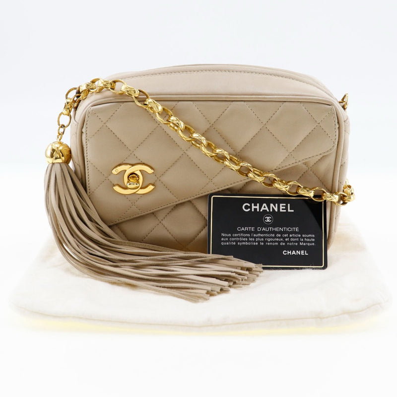 [CHANEL] Chanel 
 ChainShoulder Shoulder Bag
 Matelasse Turn lock fringe lambskin beige diagonally hanging Fastener CHAINSHOULDER Ladies