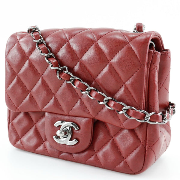 【CHANEL】シャネル
 ミニチェーンショルダー ショルダーバッグ
 マトラッセ ラムスキン 赤 斜め掛け ターンロック Mini ChainShoulder レディースA-ランク