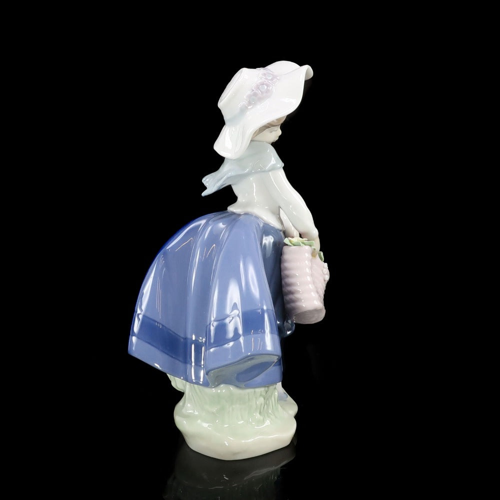 Lladro】リヤドロ きれいな花ばかり 置物 オブジェ – NISHIKINO