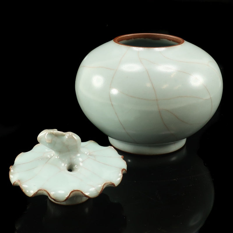 人間国宝 三浦小平二 】 作 青磁水牛香炉 陶磁器 骨董品 – NISHIKINO
