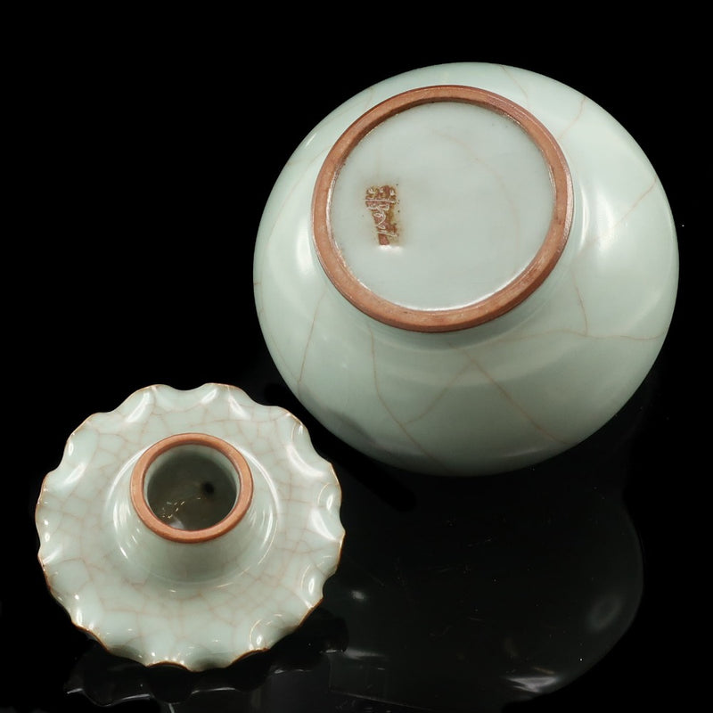 人間国宝 三浦小平二 】 作 青磁水牛香炉 陶磁器 骨董品 – NISHIKINO