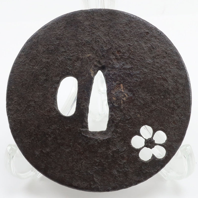 時代刀装具 鉄製 梅透かし文 鍔 骨董品 – NISHIKINO VINTAGE KYOTO