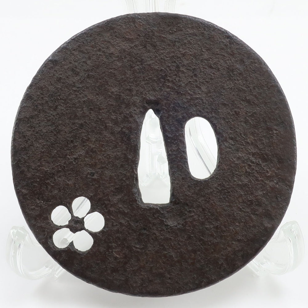 時代刀装具 鉄製 梅透かし文 鍔 骨董品 – NISHIKINO VINTAGE KYOTO