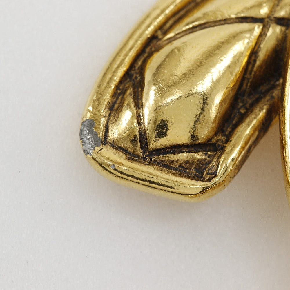 K2212 美品 シャネル ココマーク マトラッセ柄 ブローチ CHANEL】シャネル マトラッセ ココマーク ブローチ – NISHIKINO