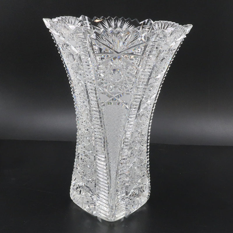 [波希米亚玻璃]波西米亚玻璃 
 花瓶花瓶花瓶 
 水晶手切花基_S等级