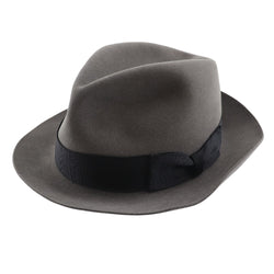 [Stetson] Stetson 
 Sombrero 
 Sentí que los hombres grises