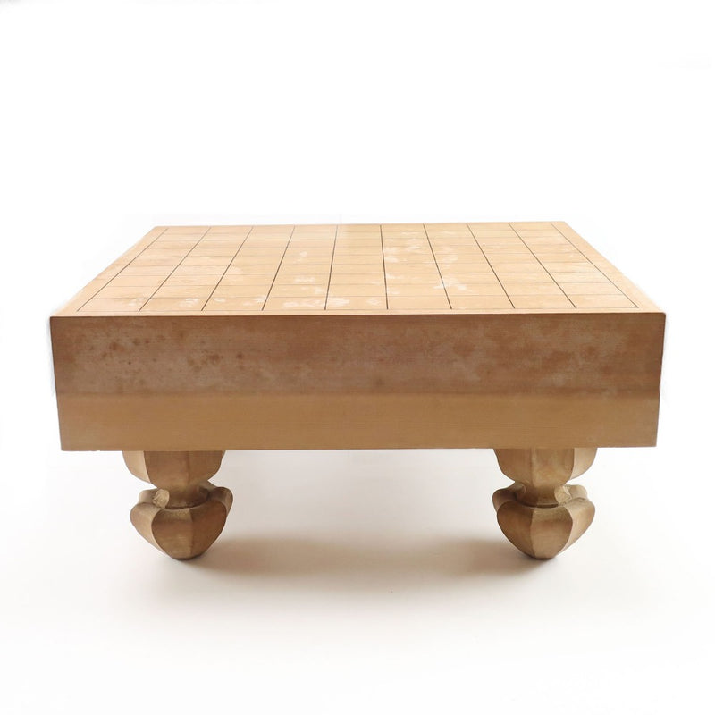 Tablero shogi de 3 pulgadas con patas y otros artículos varios.