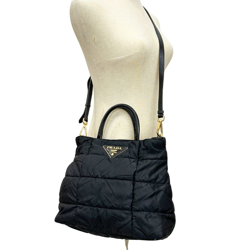 [PRADA] Prada 
 2way shoulder handbag 
 Nylon black diagonal hanging handbag 2way snap button 2WAYSHOULDER Ladies A-Rank