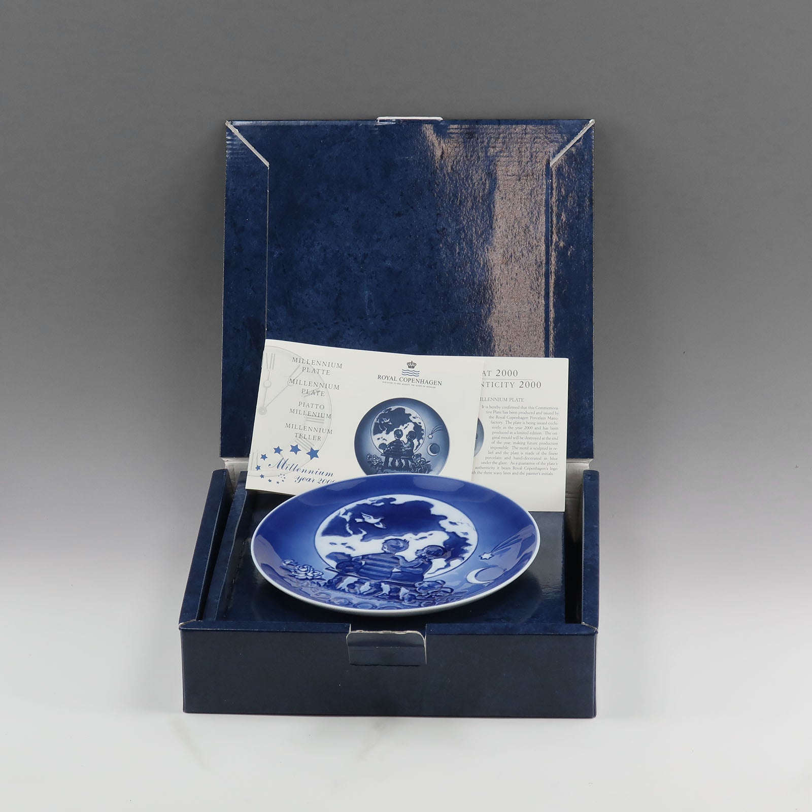 Royal Copenhagen】ロイヤルコペンハーゲン イヤープレート 2000年 ミレニアム オブジェ Year Plate 2000 –  KYOTO NISHIKINO