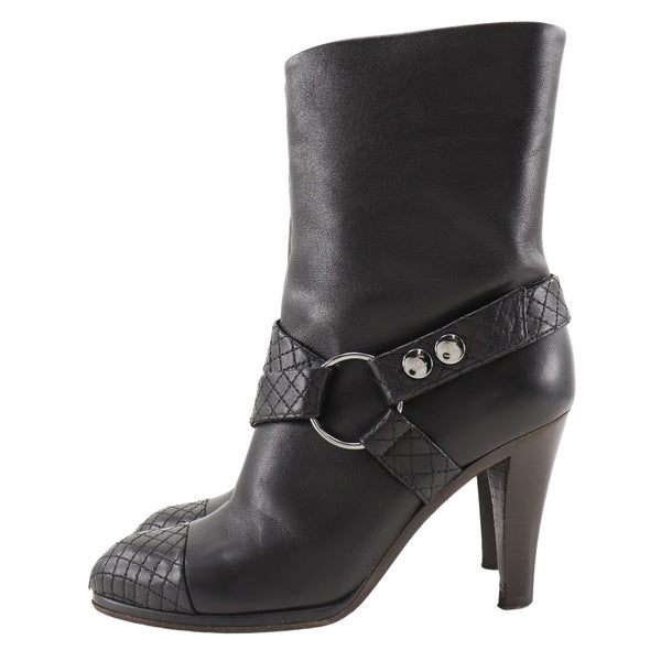 [Chanel] Chanel 
 Bottes cocomarques 
 Matrasse en cuir noir coco mark dames