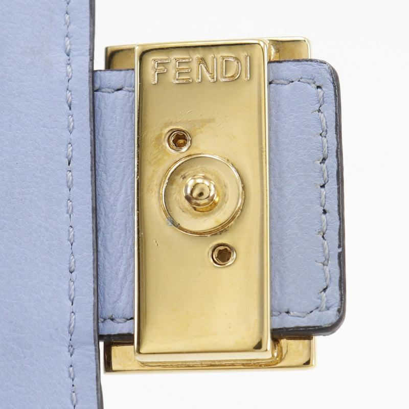 【FENDI】フェンディ
 ミディアム バゲット 二つ折り財布
 FFエンボス 8M0419 カーフ 水色 スナップボタン Medium Baguette レディース