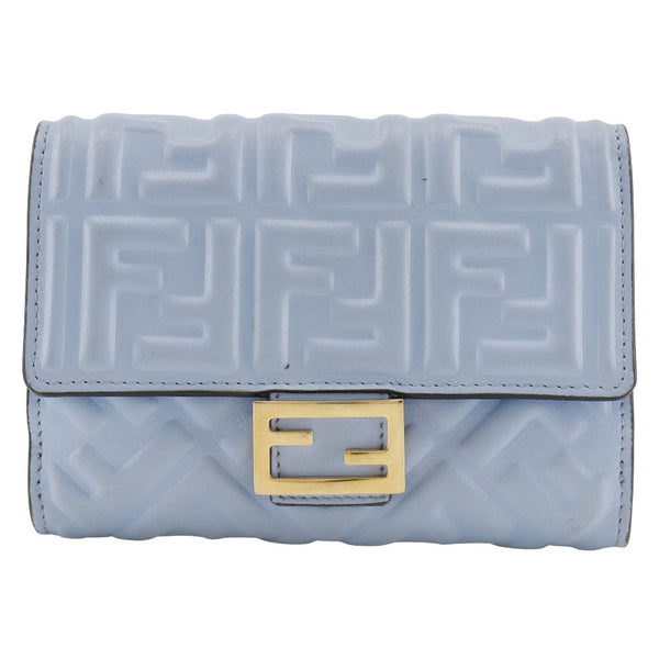 [Fendi] Fendi Midium Faguette Bi -fold Wallet FF浮雕8M0419 CALF轻型盲扣按钮中型法式女士女士