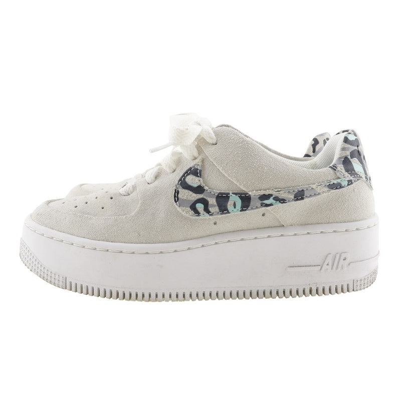 【NIKE】ナイキ
 エア フォース 1 セージ ロー スニーカー
 CQ7511-071 スウェード×合成繊維 ベージュ Air Force 1 Sage Low レディース