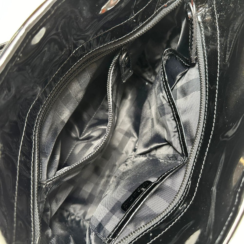 [Burberry] Burberry 
 Bolso de hombro de 2 vías 
 Patent Leather Black Diagonal Homoder Bag 2way A5 Sphusing 2 Wayshoulder Damas A-Rank
