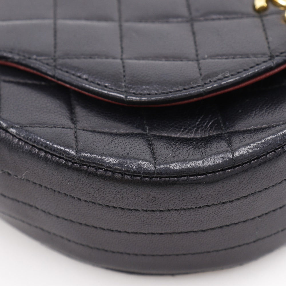 CHANEL】シャネル ハーフムーン ショルダーバッグ – NISHIKINO VINTAGE