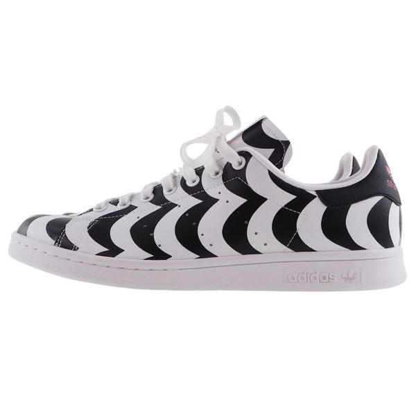 [Adidas] adidas 
 Sneakers de collaboration Marimekko 
 Marimekko × adidas Stan Smith W H05757 en cuir synthétique blanc / noir Marimekko collaboration Men A Rank