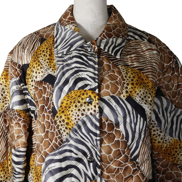 [Salvatore Ferragamo] Salvatore Ferragamo 
 Quilting stainless coat 
 Silk x polyester Quilting Ladies