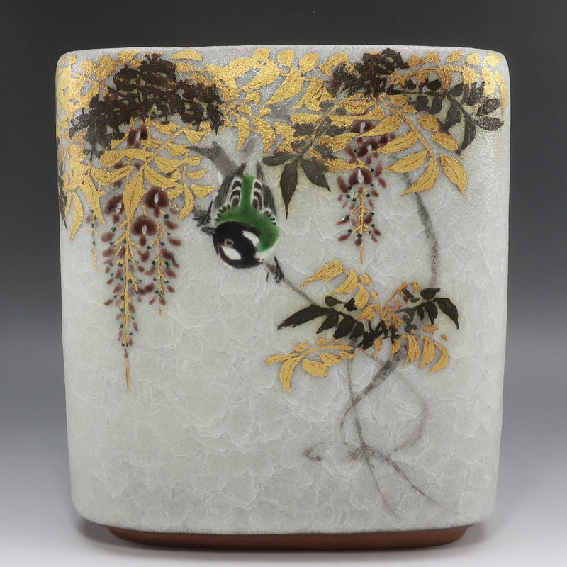 [kyoyaki] Kyoto ware by Soji Suzuki Colored gold and silver painting Wisteria and four-pointed sparrow flat jar vase