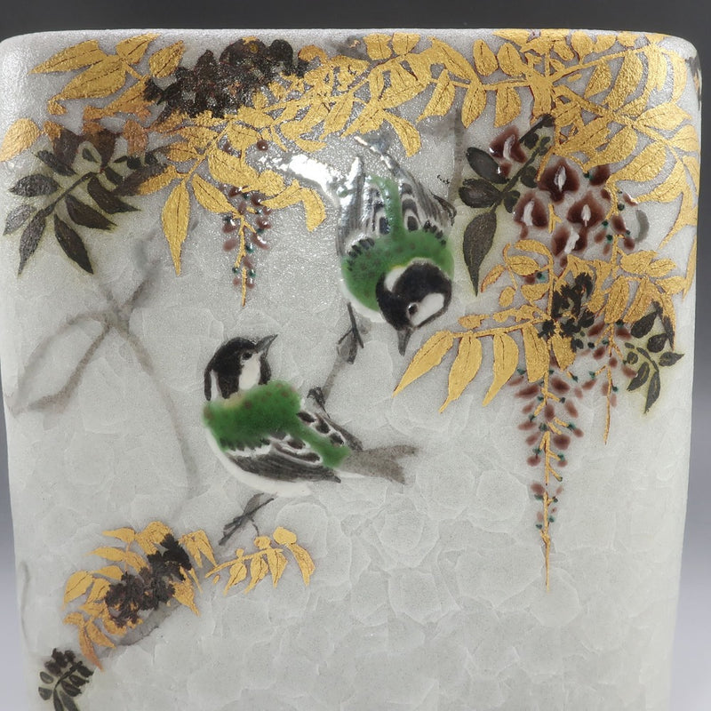 [kyoyaki] Kyoto ware by Soji Suzuki Colored gold and silver painting Wisteria and four-pointed sparrow flat jar vase