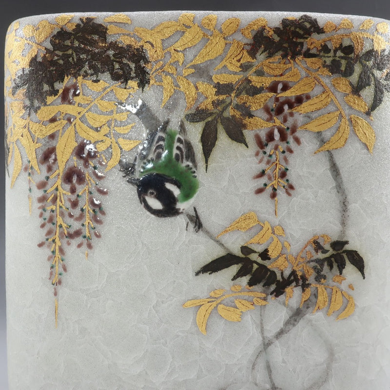 [kyoyaki] Kyoto ware by Soji Suzuki Colored gold and silver painting Wisteria and four-pointed sparrow flat jar vase