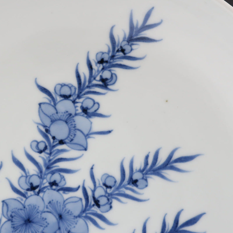 【Imari】伊万里焼 藍鍋島？ 草花紋 皿 直径：20cm 陶磁器 _ 骨董品 Imari】伊万里焼 藍鍋島？ 草花紋 皿 骨董品 – NISHIKINO VINTAGE KYOTO