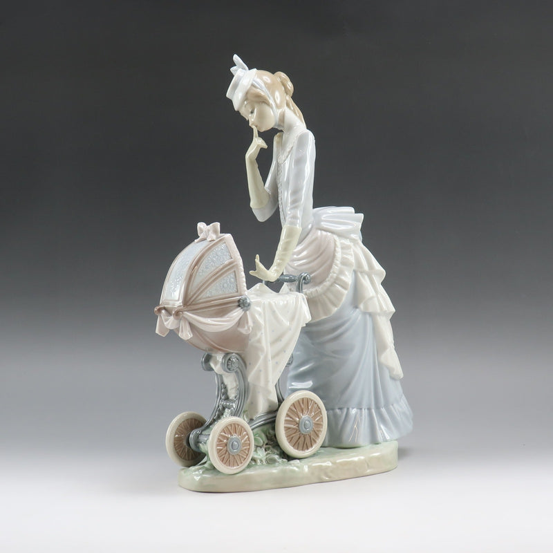 リヤドロLLADRO 「乳母車」　#4938 Lladro】リヤドロ 乳母車 置物 オブジェ 4938 – NISHIKINO VINTAGE KYOTO