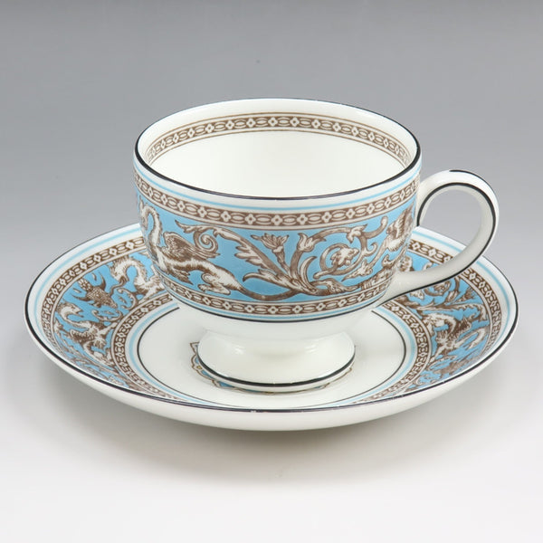 [Wedgwood] Wedgwood 
 Vaisselle florentine turquoise 
 Tasse et soucoupe porcelaine florentine turquoise _