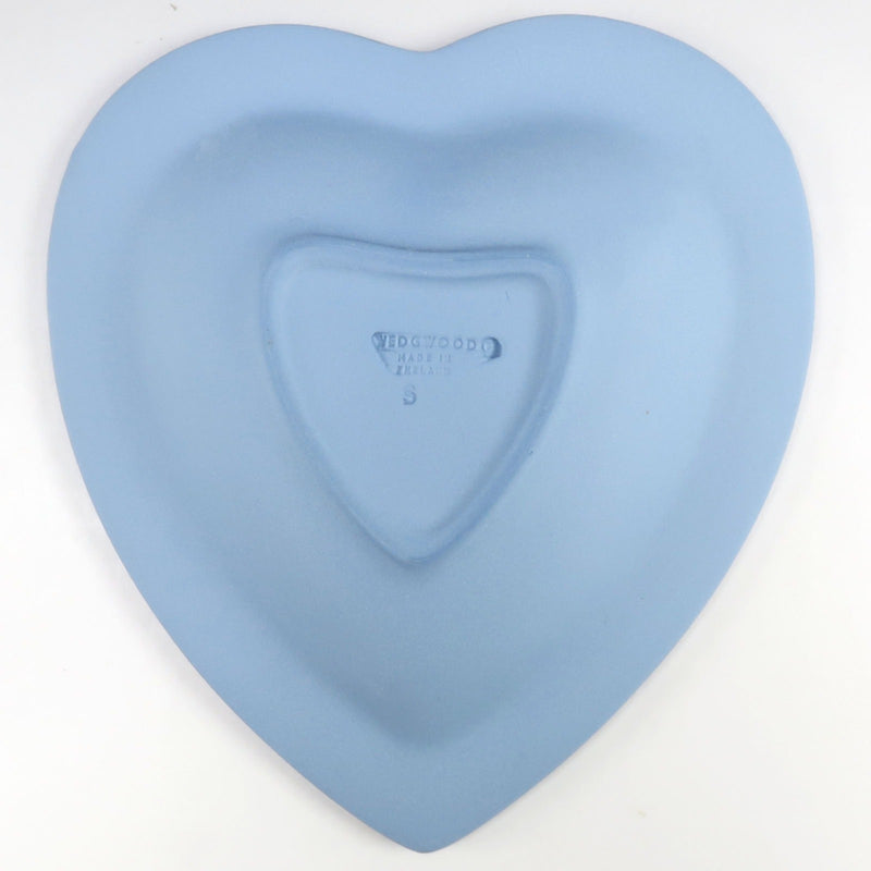 [웨지우드] 웨지우드 
 하트 모양의 부속품 상자 장식물 오브제 
 벽옥 페일블루 하트형 부속품 상자 _A랭크