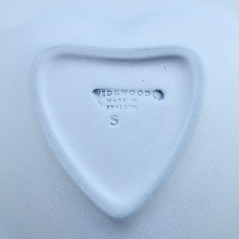 [웨지우드] 웨지우드 
 하트 모양의 부속품 상자 장식물 오브제 
 벽옥 페일블루 하트형 부속품 상자 _A랭크