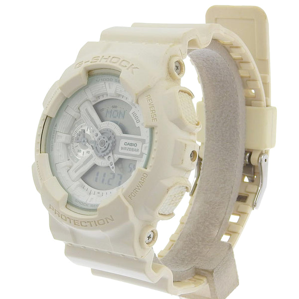 [CASIO] CASIO 
 G-Shock Watch 
 GA-110BC 스테인레스 스틸 X 수지 화이트 쿼츠 anadisy 디스플레이 흰색 다이얼 G-Shock 남자