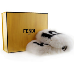 【FENDI】フェンディ
 ショール ロゴ FNL121 マフラー
 フォックス 白 レディース マフラー
Sランク