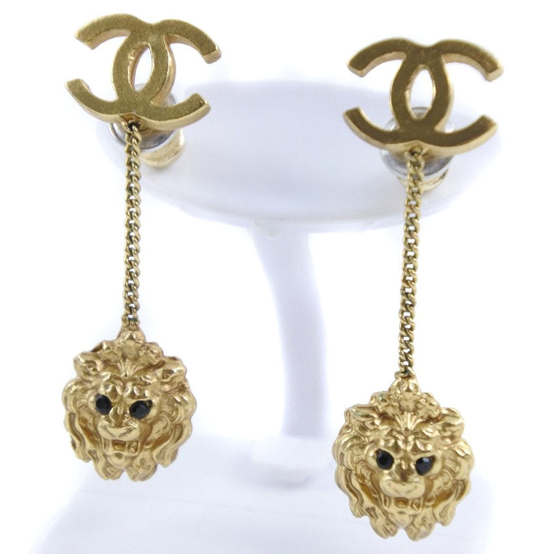 CHANEL] Chanel Lion motif Coco Mark Earrings Gold plating gold ladies  earrings – KYOTO NISHIKINO