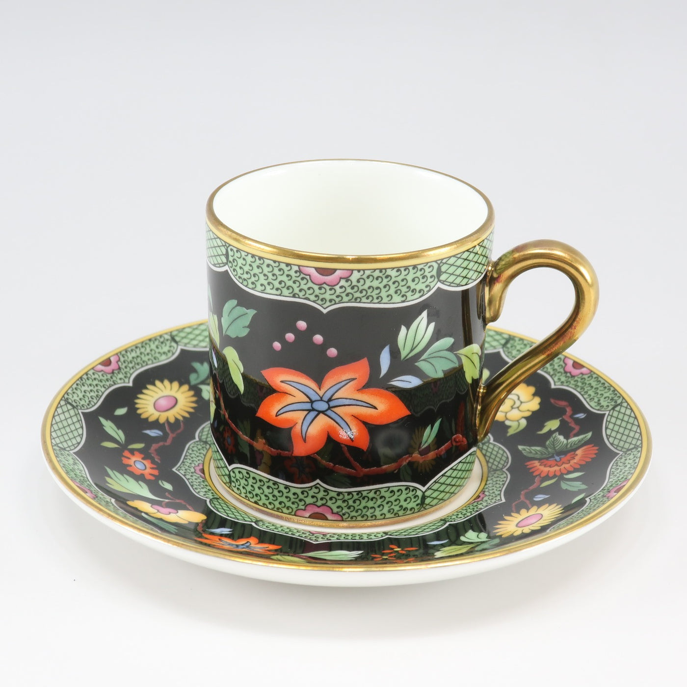 Wedgwood】ウェッジウッド デミタス カップ＆ソーサー×6 食器 限定版セット ポーセリン Demitasse Cup & Sauc –  KYOTO NISHIKINO