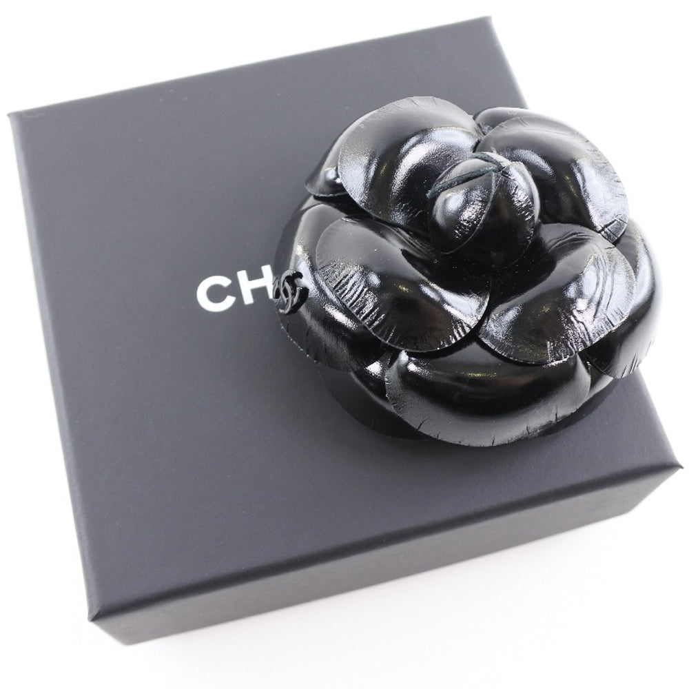 CHANEL】シャネル カメリア B17P ブローチ レザー 黒 レディース