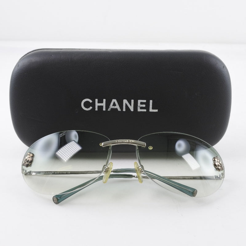 [Chanel] Chanel Camelia 4084 C124/8e Metal Plate 62 □ 15 120 Gafas de sol de Damas Grabados A-Rank