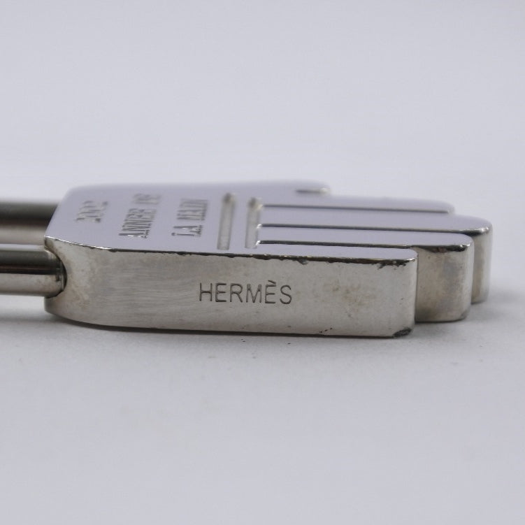 [Hermes] Hermes 2002 Annee de la Main Silver Unisex Cadena A Rank