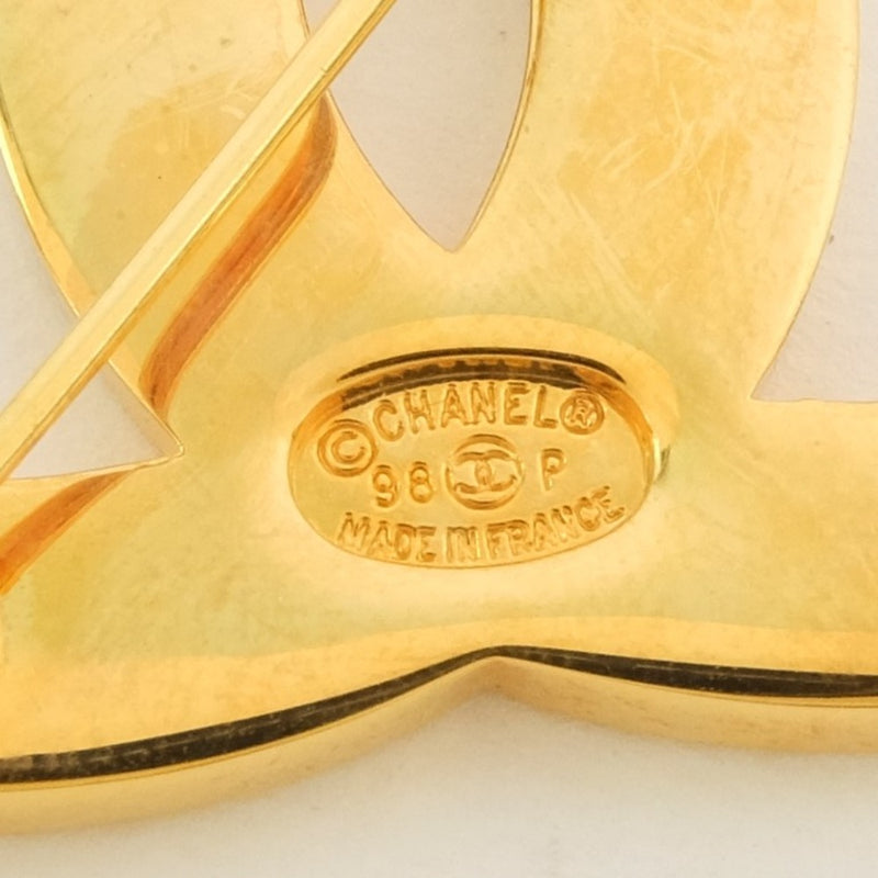 CHANEL] Chanel Cocomark brooch Gold plating gold 98P engraved ladies brooch  A-rank – KYOTO NISHIKINO