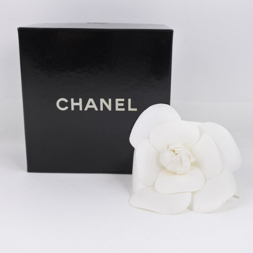 CHANEL】シャネル コサージュ カメリア その他アクセサリー 白