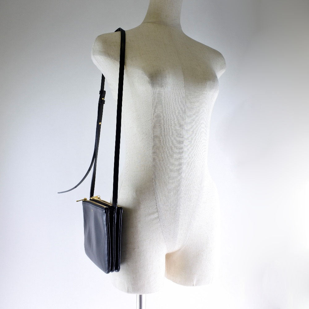 CELINE】セリーヌ トリオ ショルダーバッグ カーフ 黒 レディース