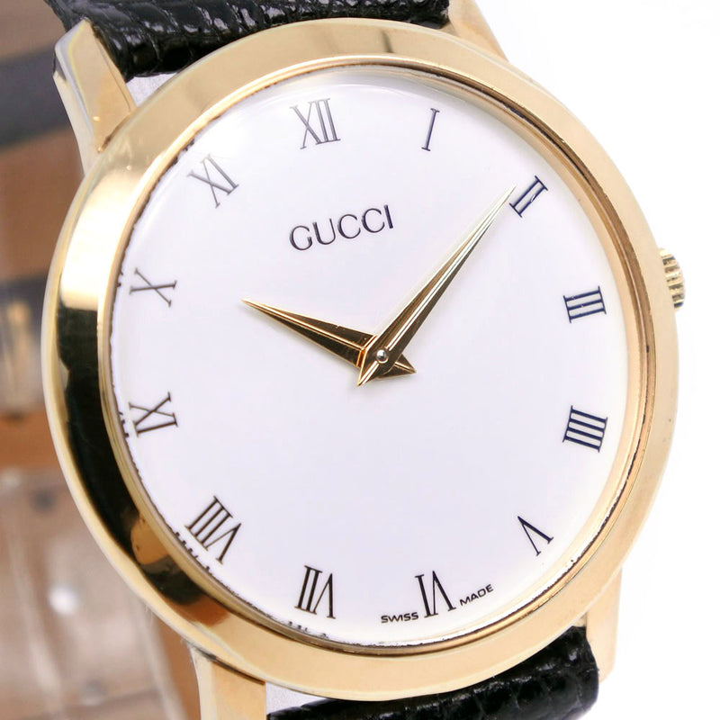【GUCCI】グッチ
 2200M 金メッキ×レザー クオーツ アナログ表示 メンズ 白文字盤 腕時計
