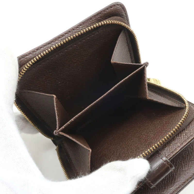 [Louis Vuitton] Louis Vuitton 
 Billetera compacta zip bi -fold 
 N61668 Dami Cambus Tea Ca0094 Botón grabado Snap