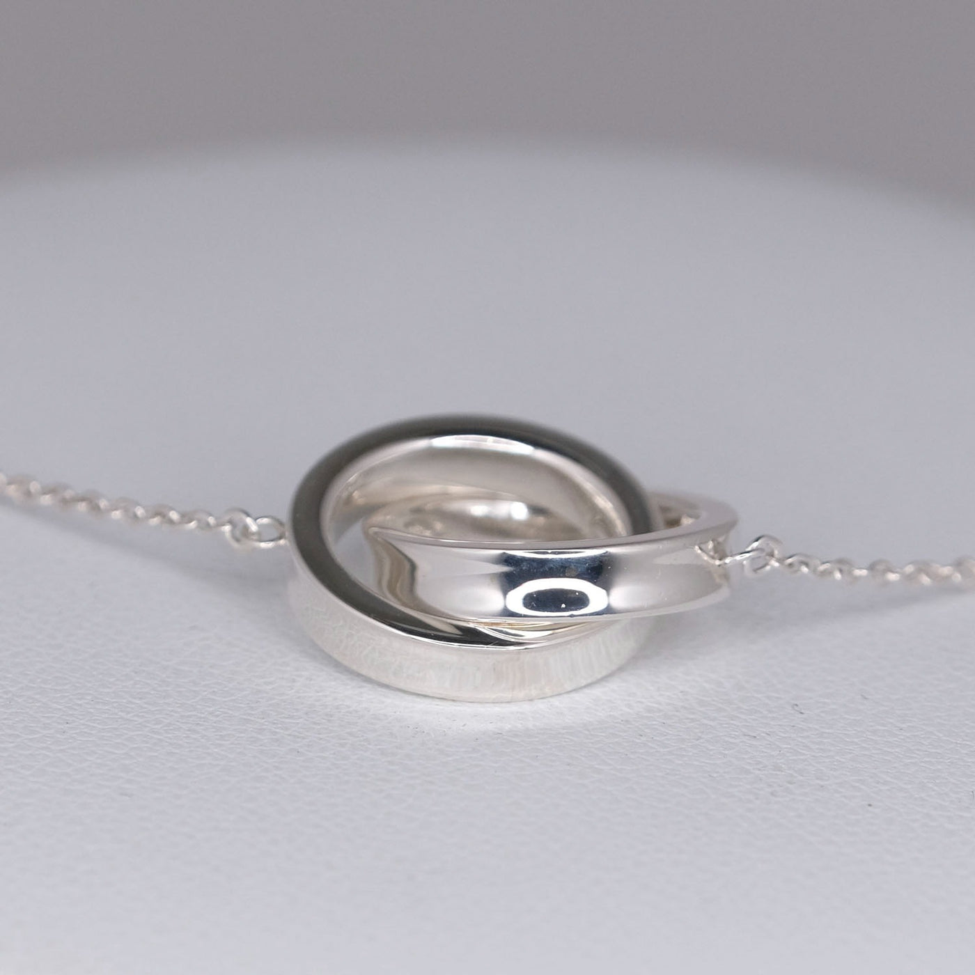 Tiffany ＆ Co. インターロッキング サークル ネックレス シルバー Amazon.co.jp: [ティファニー] Co ネックレス 1837 インター