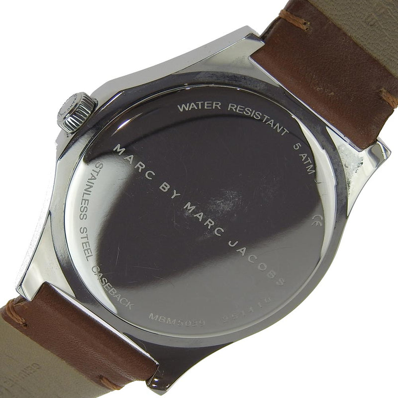 【MARC BY MARC JACOBS】マークバイマークジェイコブス
 MBM5039 ステンレススチール×レザー 茶 クオーツ アナログ表示 メンズ 黒文字盤 腕時計
A-ランク