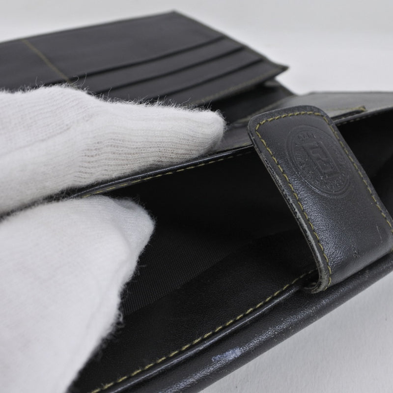 Fendi long online wallet