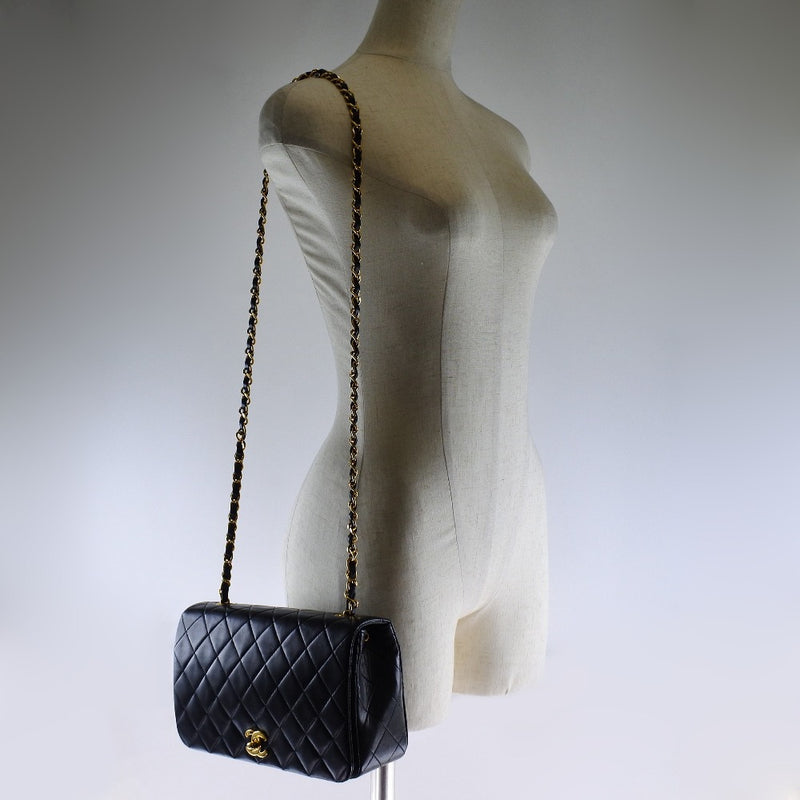 [CHANEL] Chanel Chain Shoulder Matrasse Shoulder Bag Rumskin Black Ladies Shoulder Bag A-Rank