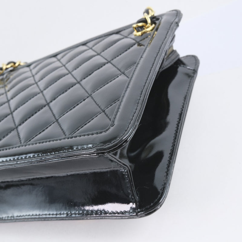 CHANEL] Chanel Chain Shoulder Fringe Enamel Vintage A2200 7100 Shoulder bag  Patent leather black ladies shoulder bag A-rank – KYOTO NISHIKINO