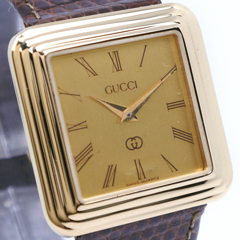 【GUCCI】グッチ
 スクエア 金メッキ×レザー ゴールド クオーツ アナログ表示 ボーイズ ゴールド文字盤 腕時計
B-ランク