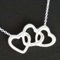 [TIFFANY & CO.] Tiffany Triple Heart Silver 925 Silver Ladies Necklace A+Rank