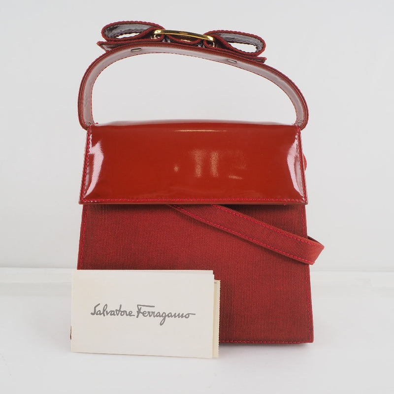 [Salvatore Ferragamo] Salvatore Ferragamo Villa Ribbon 2way Shoulder Patent Leather X lienzo Red Ladies Shoulder A-Rank